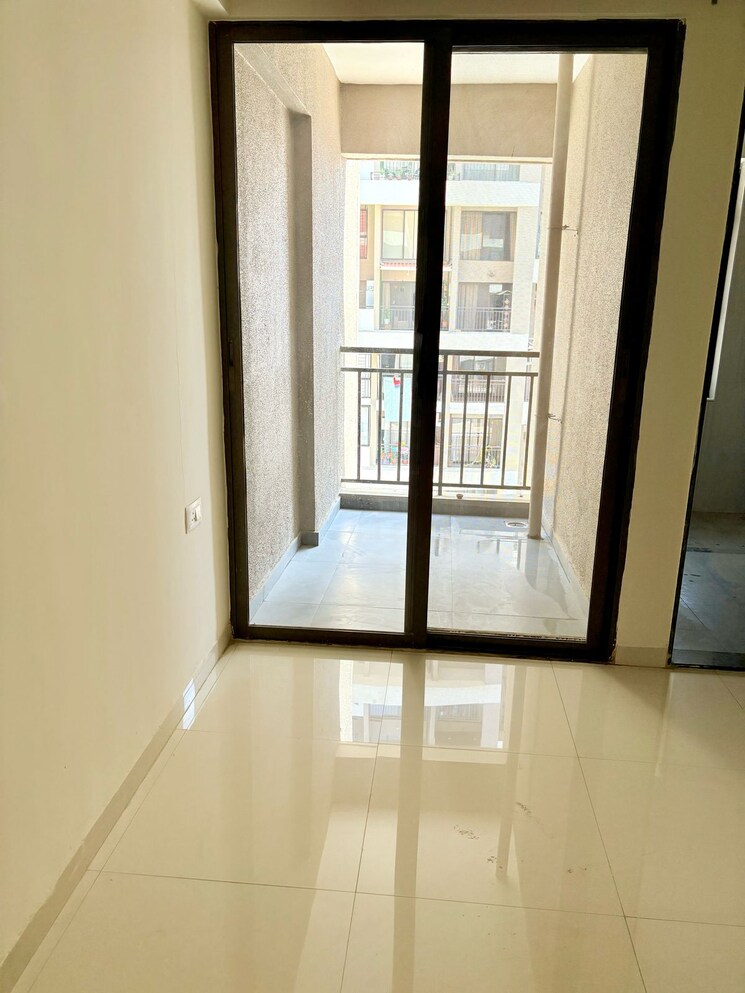 Room, mantra-montana-phase-1 3 Bedroom 836 Sq.Ft. Apartment In Dhanori Pune 9051402