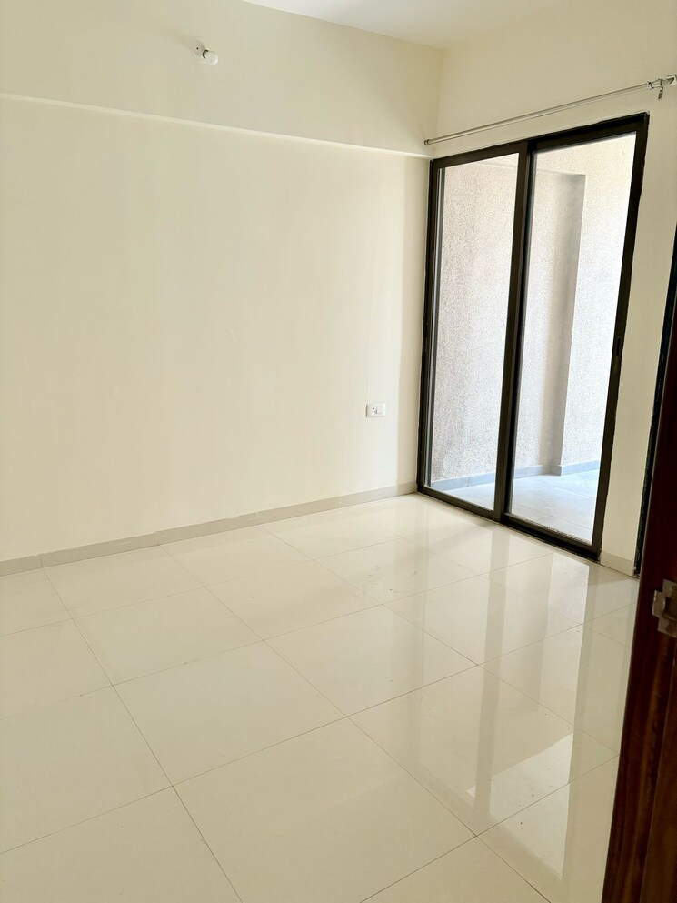 Room, mantra-montana-phase-1 3 Bedroom 836 Sq.Ft. Apartment In Dhanori Pune 9051402