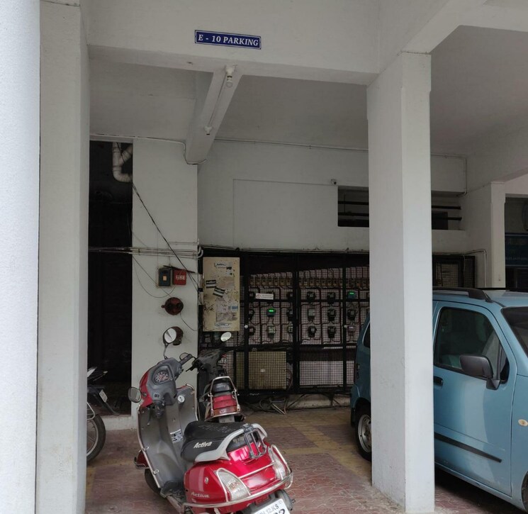  Parking, ira-apartment-bhusari-colony 2 Bedroom 750 Sq.Ft. Apartment In Kothrud Pune 9051404