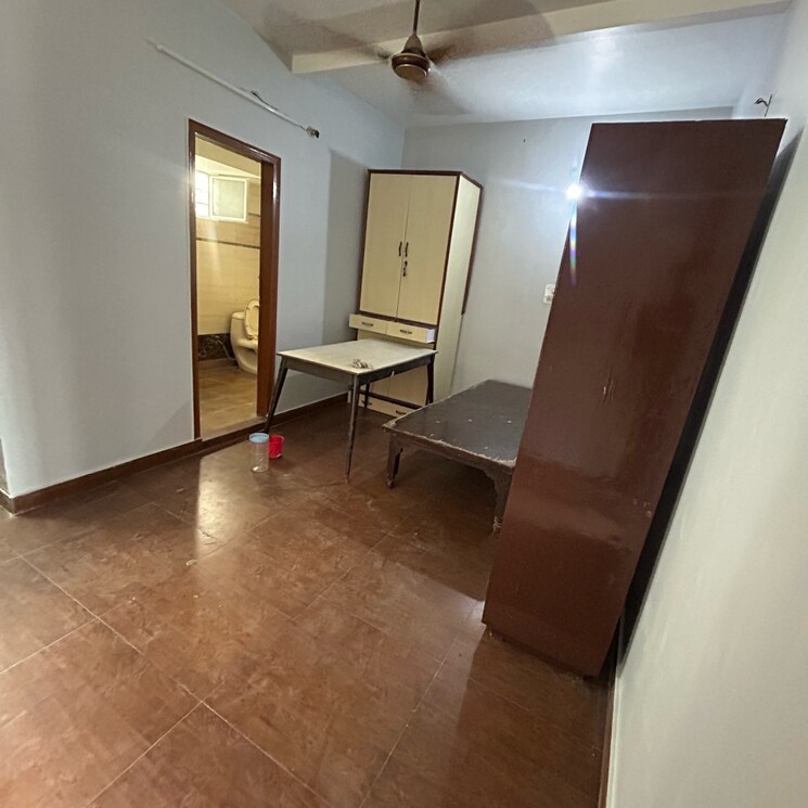 Team Area, south extension i 1 Bedroom 450 Sq.Ft. Builder Floor In South Extension I Delhi 9051425