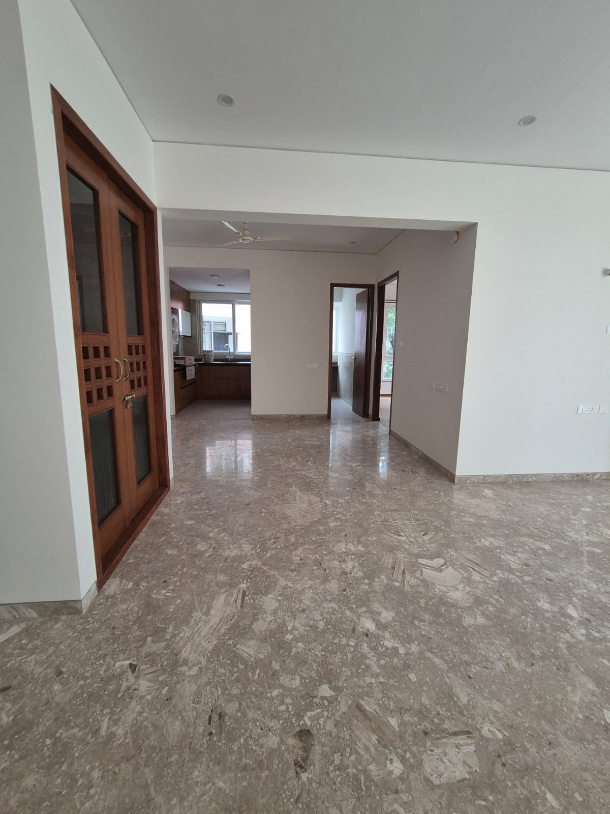2 BHK 1500 Sq.Ft. Apartment in Regency Place