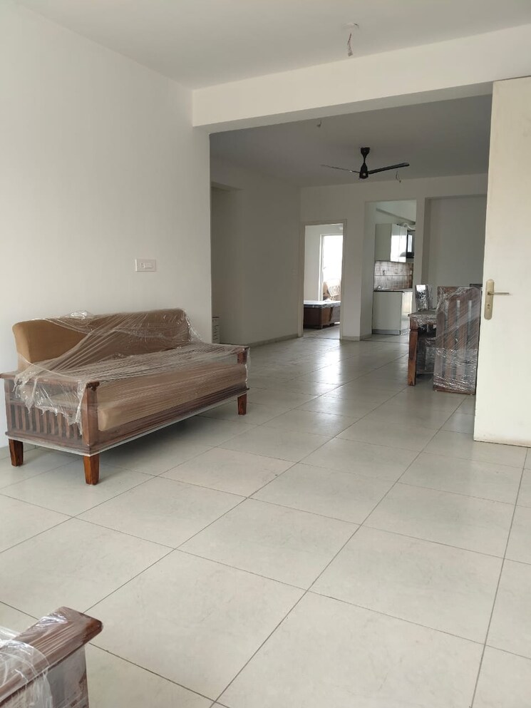 Living Room, sushma-valencia 3 Bedroom 1800 Sq.Ft. Apartment In International Airport Road Zirakpur 9051444