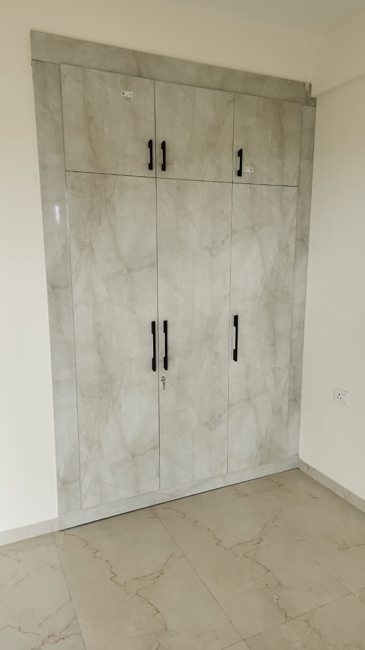 2 BHK + Servant Room,Study Room Apartment For Rent in Smart World Gems