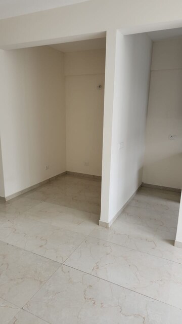 Room in 2 BHK Apartment at Smart World Gems, Sector 89 – for Rent