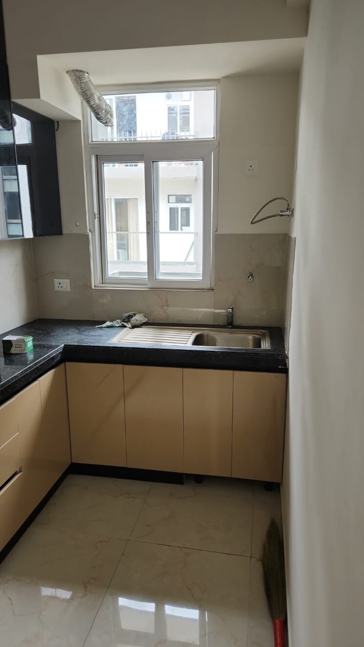 Kitchen, smart-world-gems 2 Bedroom 1105 Sq.Ft. Apartment In Sector 89 Gurgaon 9051443