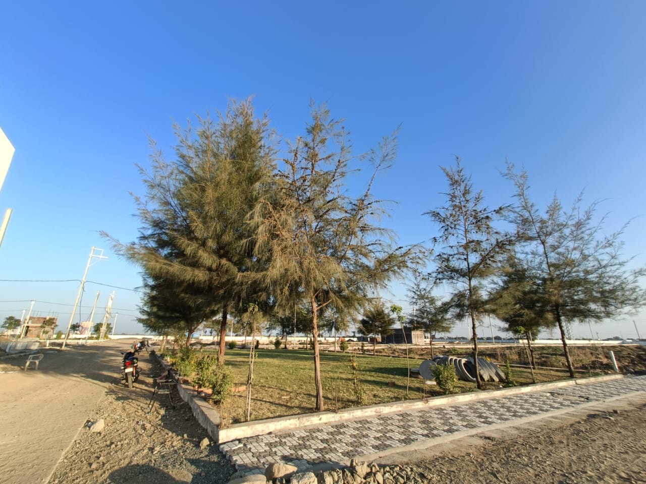 Plot For Sale in Millennium Town