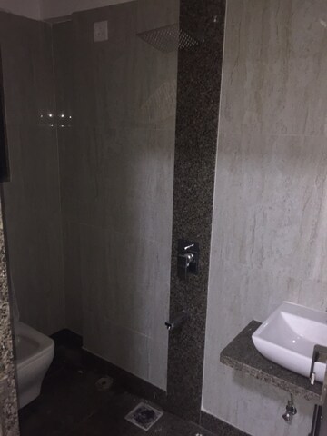 Bathroom in 2.5 BHK Apartment at Neminath Luxeria, Andheri West – for Rent