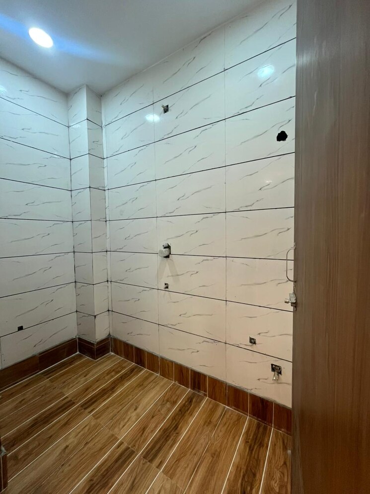 Bathroom, dwarka 2 Bedroom 675 Sq.Ft. Apartment In Dwarka Delhi 9051488