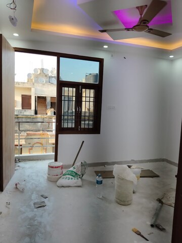 1 BHK Builder Floor For Rent in Savitri Nagar