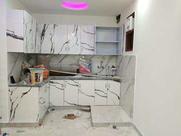 Team Area in 1 BHK Builder Floor at Savitri Nagar – for Rent