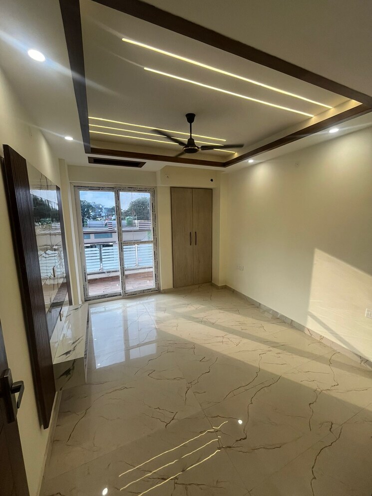 Kitchen, gms road 4 Bedroom 2100 Sq.Ft. Builder Floor In Gms Road Dehradun 9051502