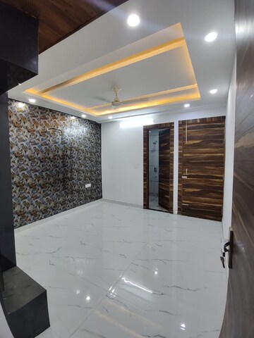 Kitchen in 3 BHK Builder Floor at Gms Road – for Rent