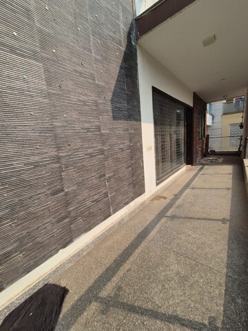 Balcony in 2 BHK Independent House at Sector 10a – for Rent