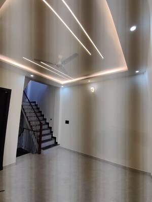 Room in 3 BHK Independent House at Gms Road – for Sale