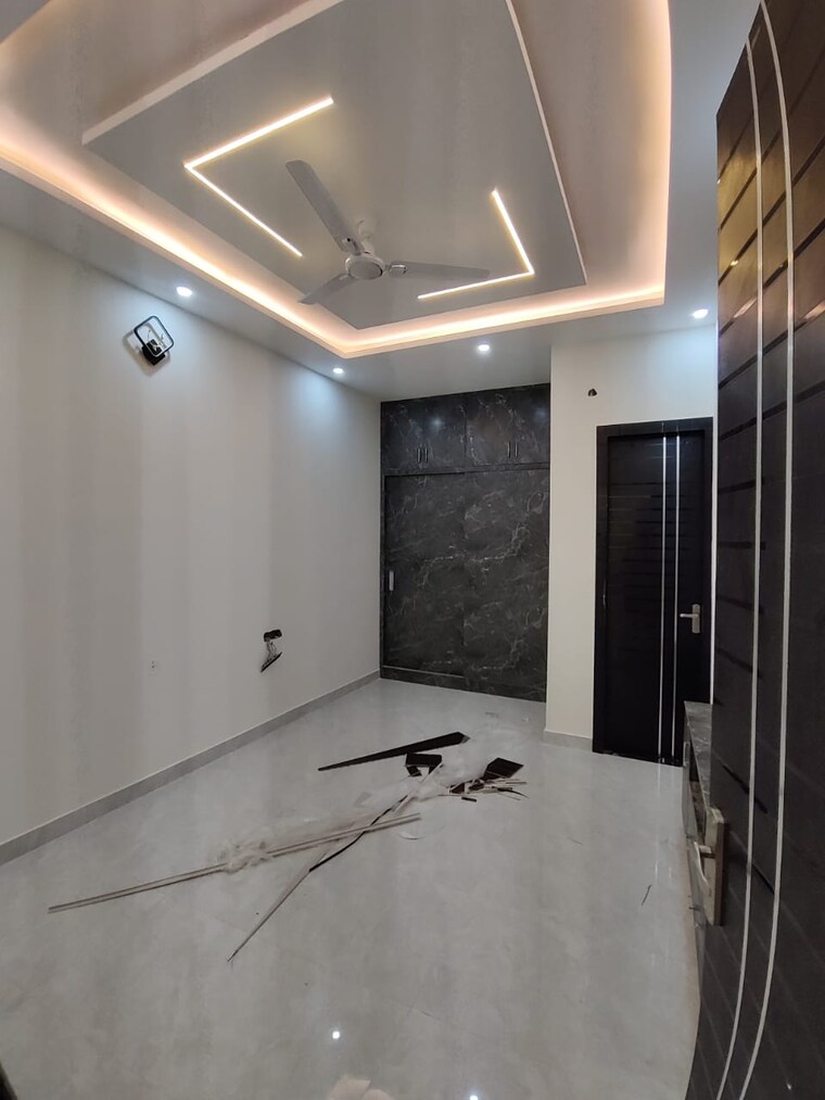 Room, gms road 3 Bedroom 101 Sq.Yd. Independent House In Gms Road Dehradun 9051517