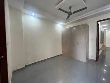 Room in 2 BHK Independent House at Sector 10a – for Rent