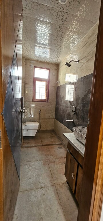 Bathroom in 4 BHK Builder Floor at Gms Road – for Rent