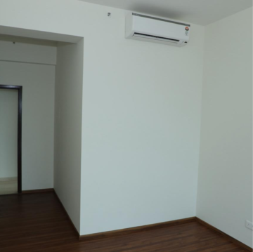 Room in 2 BHK Apartment at Lodha The Park, Kamala Mill – for Rent