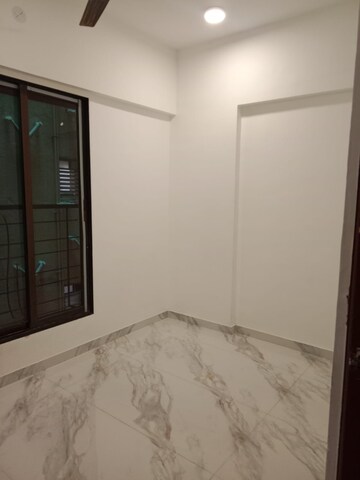 Room in 1.5 BHK Apartment at ARA Swaminarayan Dham, Kurla West – for Rent