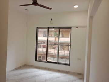 Room in 1.5 BHK Apartment at ARA Swaminarayan Dham, Kurla West – for Rent