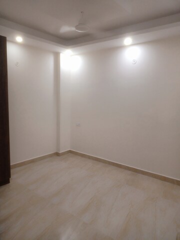 Room in 2 BHK Builder Floor at Vasant Kunj Enclave – for Rent