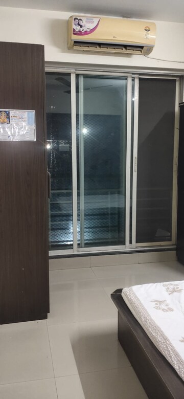 Bedroom in 3 BHK Apartment at Newa Garden, Airoli Sector 20 – for Rent
