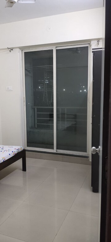 Bedroom in 3 BHK Apartment at Newa Garden, Airoli Sector 20 – for Rent