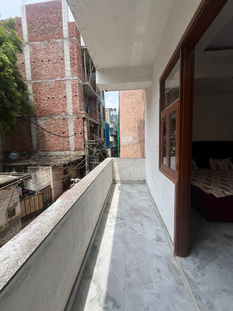 Balcony, dwarka 3 Bedroom 900 Sq.Ft. Apartment In Dwarka Delhi 9051632