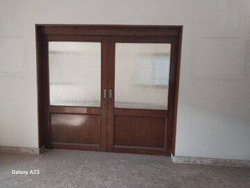 Room in 6+ BHK Independent House at Safdarjung Development Area – for Rent
