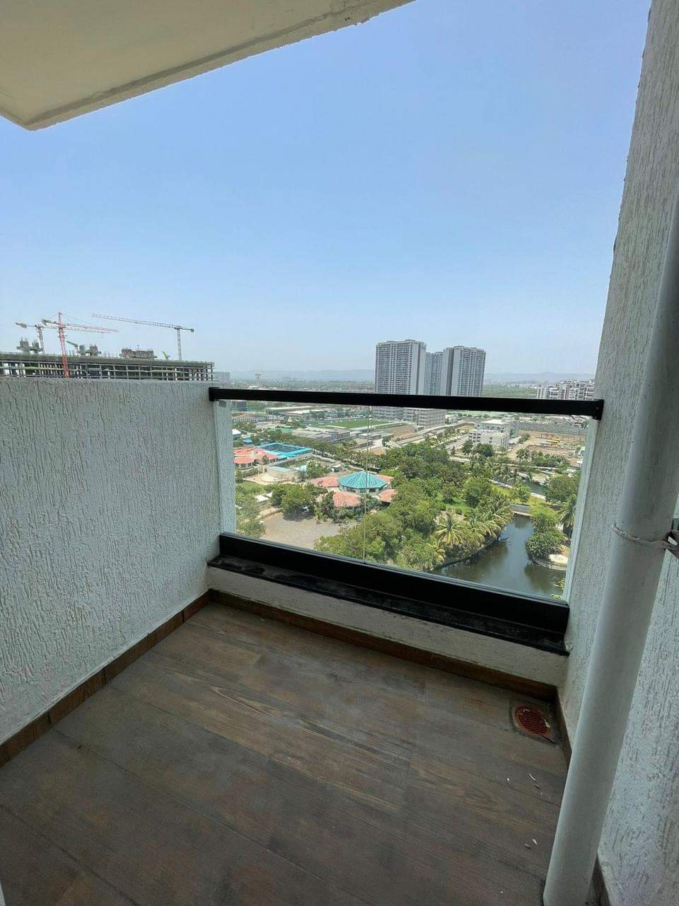 2 BHK Apartment For Rent in Majestique Towers