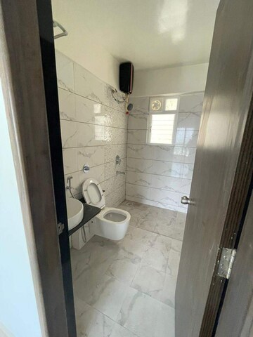 Master Bedroom in 2 BHK Apartment at Majestique Towers, Kharadi – for Rent