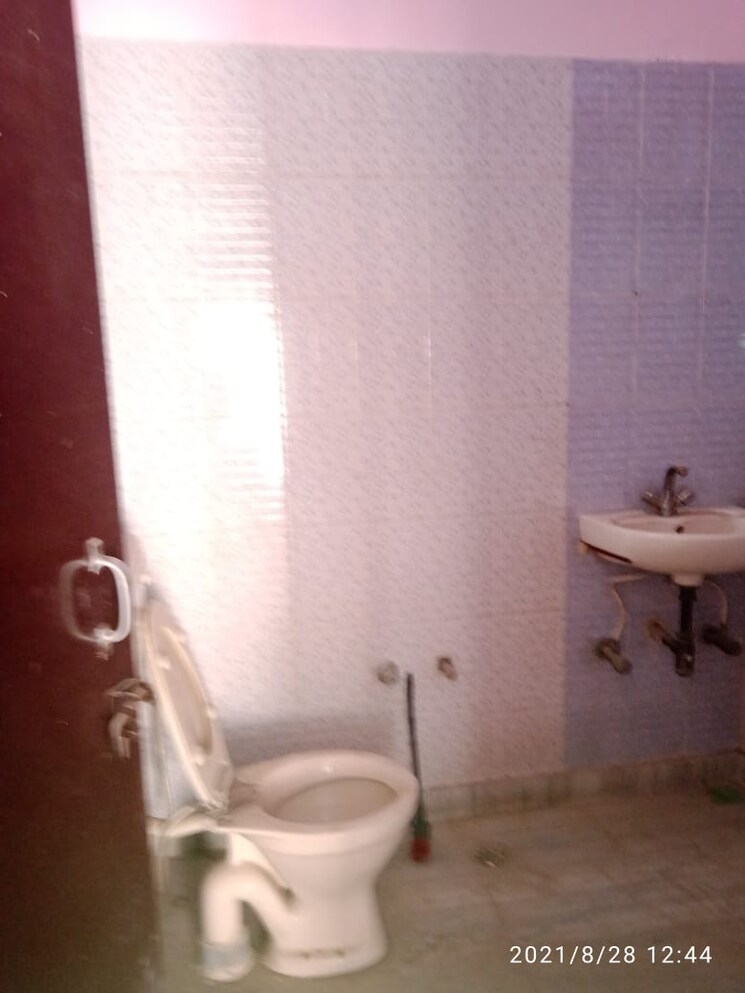 Bathroom, sector 10a 2 Bedroom 1620 Sq.Ft. Independent House In Sector 10a Gurgaon 9051675
