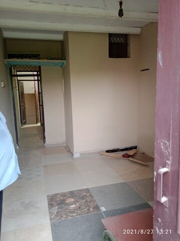 Room in 2 BHK Independent House at Sector 10a – for Rent