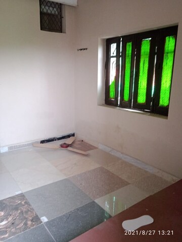 Bedroom in 2 BHK Independent House at Sector 10a – for Rent