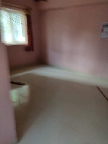 Room in 2 BHK Apartment at Malini Apartment, Andheri East – for Rent
