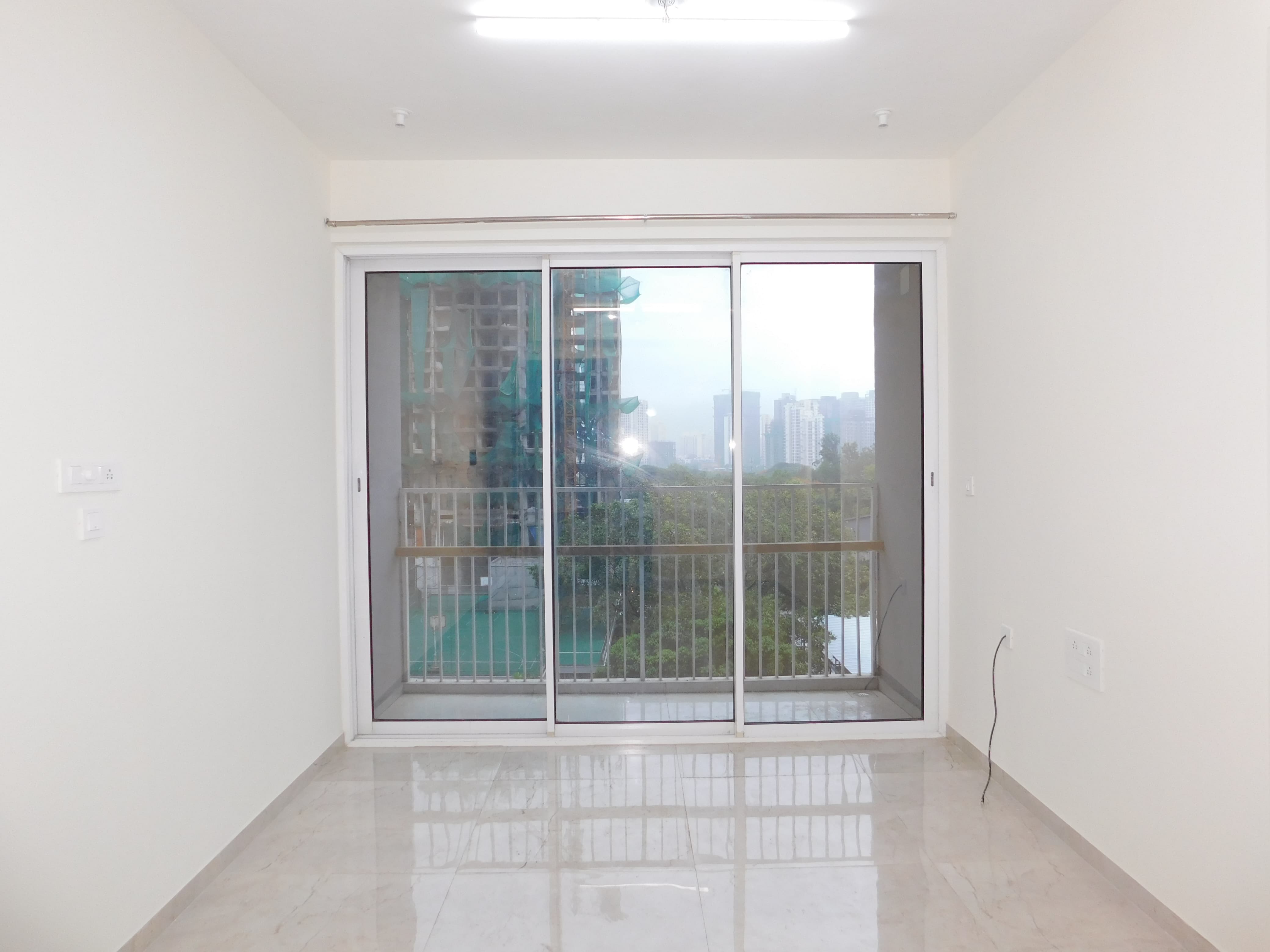 1 BHK 425 Sq.Ft. Apartment in Sheth Fiona