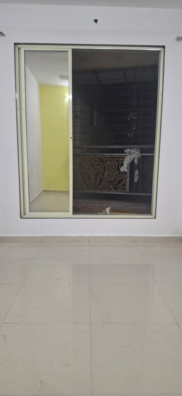 Room in 1 BHK Apartment at Ghansoli – for Rent
