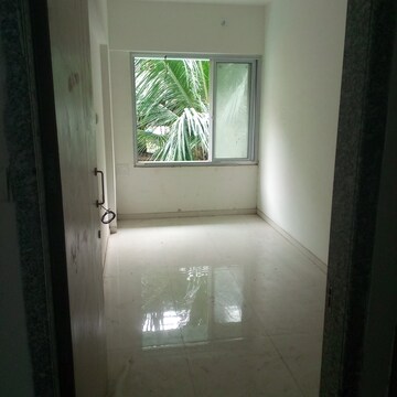 Room in 1 BHK Apartment at Dharmanath Krupa, Goregaon West – for Sale