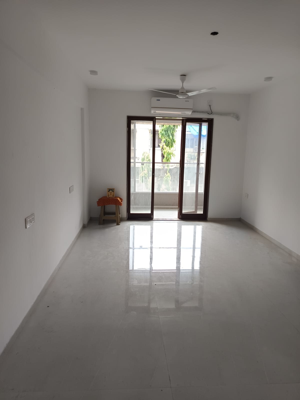 2 BHK Apartment For Sale in Acharat Baug