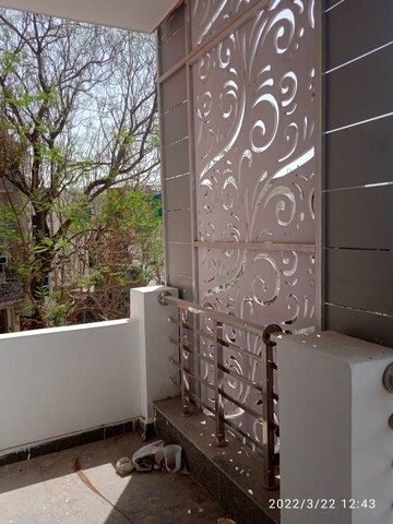 Balcony in 1 BHK Independent House at Sector 10a – for Rent
