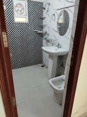 Bathroom in 2.5 BHK Apartment at Panchsheel Greens II, Sector 16 Greater Noida – for Sale