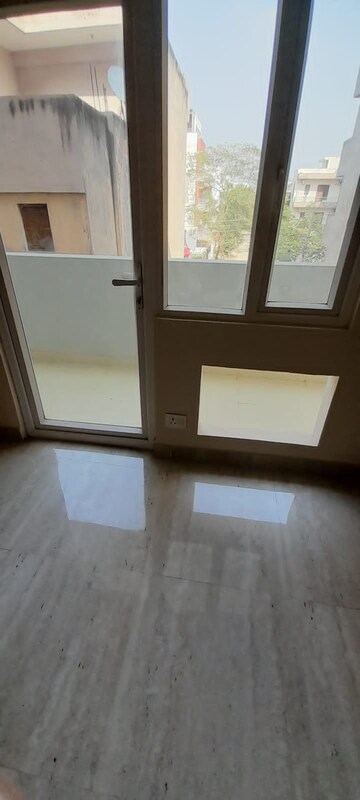 Kitchen in 1 BHK Independent House at Sector 10a – for Rent