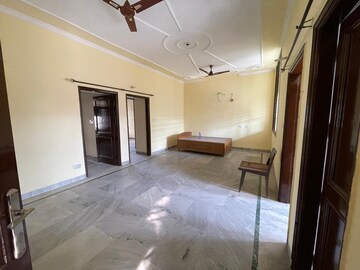 Living Room in 3 BHK Independent House at Sector 21 – for Rent