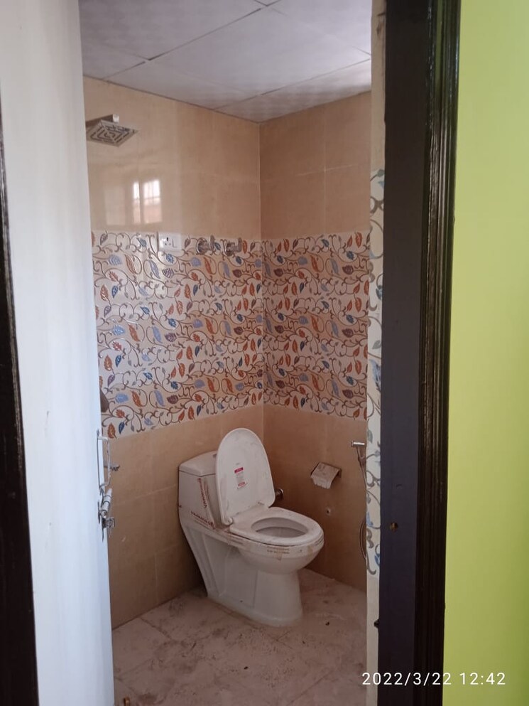 Bathroom, sector 10a 1 Bedroom 681 Sq.Ft. Independent House In Sector 10a Gurgaon 9051897