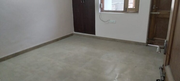 Room, sector 10a 1 Bedroom 681 Sq.Ft. Independent House In Sector 10a Gurgaon 9051897