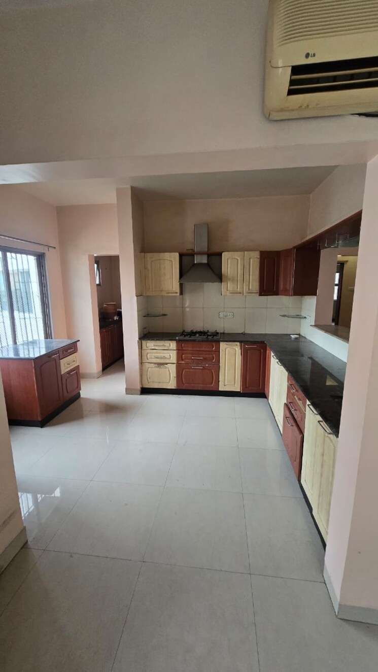 Kitchen, amrut-park-kalyani-nagar 3 Bedroom 1200 Sq.Ft. Apartment In Kalyani Nagar Pune 9051911