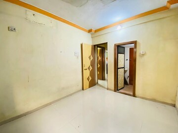 Room in 2 BHK Apartment at Kailas Jyoti Chs, Dombivli West – for Rent