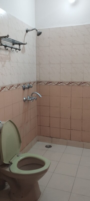 Bathroom in 1 BHK Independent House at Sector 10a – for Rent
