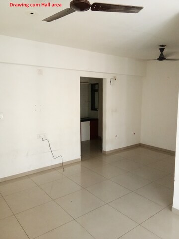 Room in 2 BHK Apartment at Makarba – for Rent