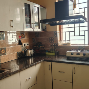 Kitchen in 2.5 BHK Villa at Sector 23 – for Rent